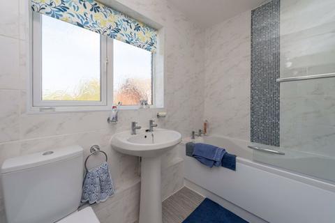 1 Fir Tree Close, Ellesmere, SY12 9PQ