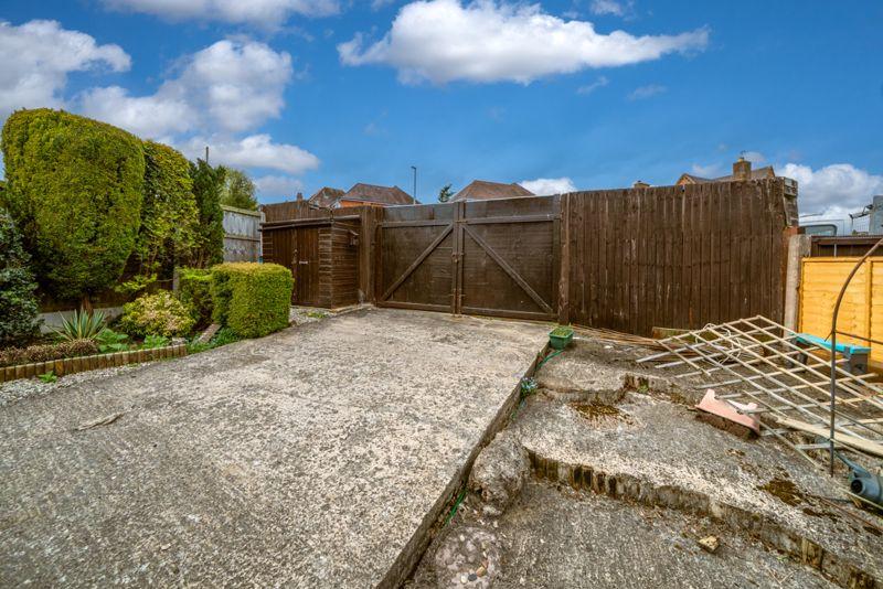 Rear gates