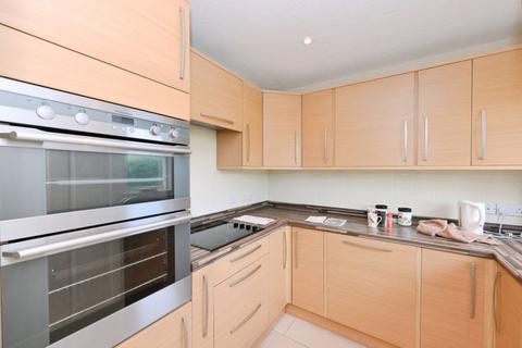 2 bedroom retirement property for sale, 17 Rosendale Way, Cheshunt EN7