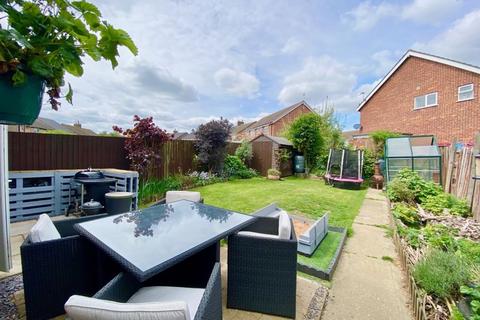 30 Great Close, South Witham, Grantham, NG33 5QJ