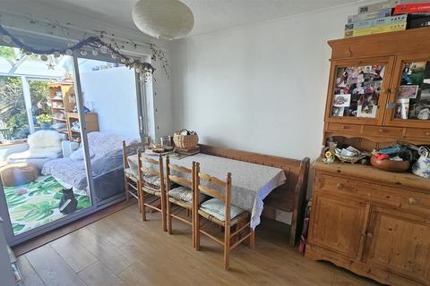17 Chestnut Close, Tavistock, PL19 9JJ