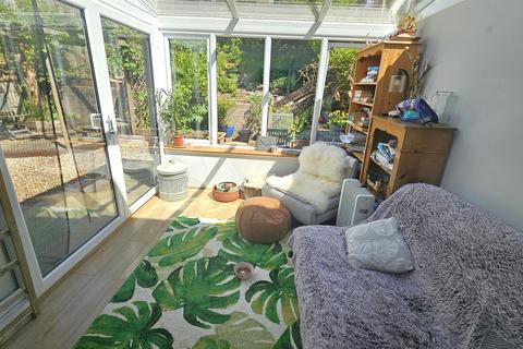 17 Chestnut Close, Tavistock, PL19 9JJ