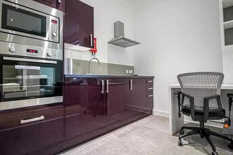Studio to rent, Apt 28, Q One Residence, Wade Lane LS2