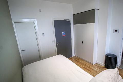 Studio to rent, Apt 28, Q One Residence, Wade Lane LS2