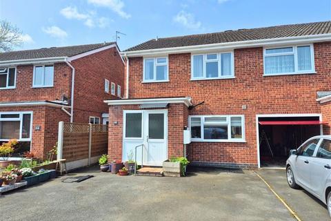 45 Greenhill Close, Tenbury Wells, WR15 8BG