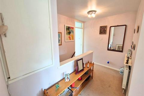 45 Greenhill Close, Tenbury Wells, WR15 8BG
