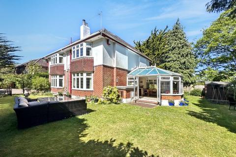 2 Nelson Road, Bournemouth, BH4 9JA