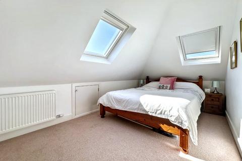 2 Nelson Road, Bournemouth, BH4 9JA