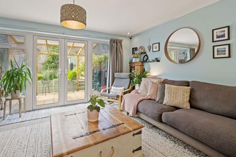 3 bedroom semi-detached house for sale, Monmouth Way, Grantham NG31