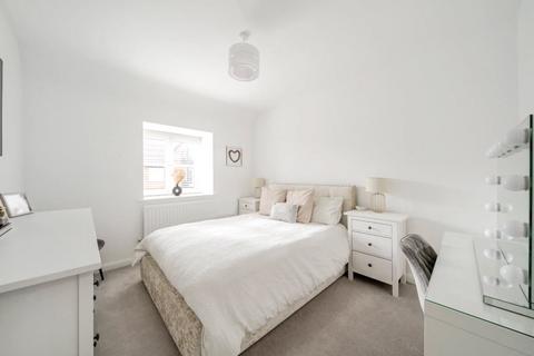 2 bedroom apartment for sale, Valeside Avenue, High Wycombe, Buckinghamshire