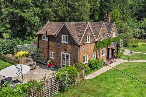 Stonebridge Cottage Goose Rye Road, Worplesdon, Guildford, GU3 3RQ