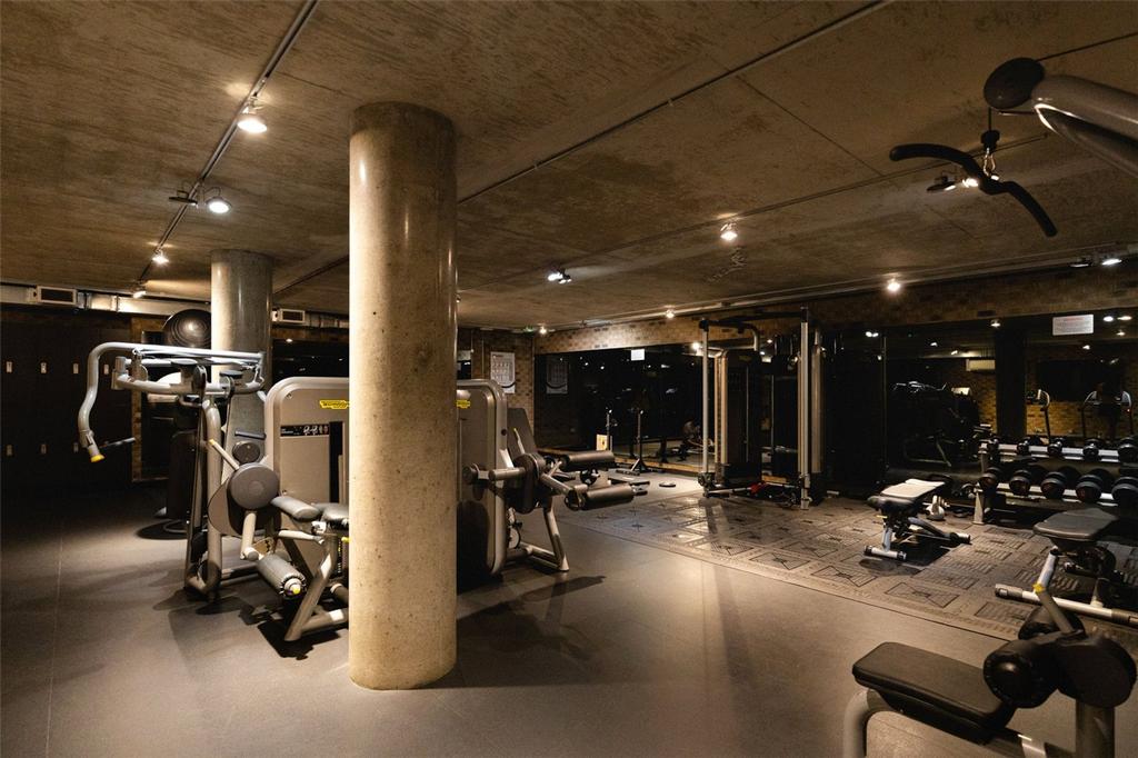 Kensington Apartment