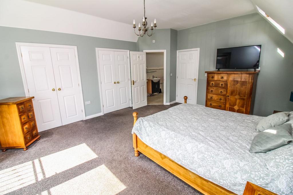 Bedroom One p3