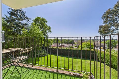 Hoburne Gardens, Highcliffe, Dorset, BH23
