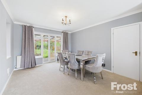 3 bedroom house to rent, Upton Court Road, Slough, Berkshire, SL3