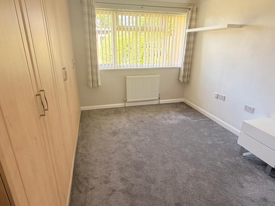 Bedroom 1 Pic 1