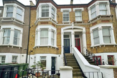 1 bedroom apartment to rent, Arbuthnot Road, London SE14