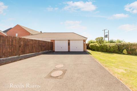 5 bedroom detached house for sale, Oak Drive, Stoke-on-Trent ST7