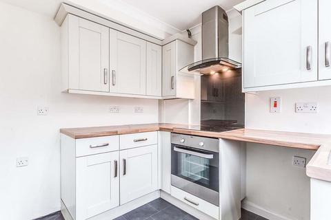 3 bedroom semi-detached house to rent, Ashdene Avenue, Wakefield WF4