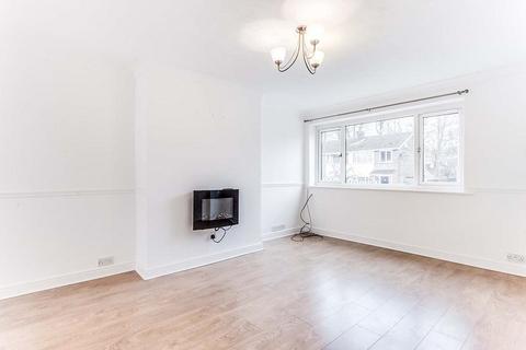 3 bedroom semi-detached house to rent, Ashdene Avenue, Wakefield WF4