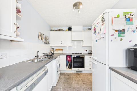 3 bedroom semi-detached house for sale, Foxglove Road, Romford RM7