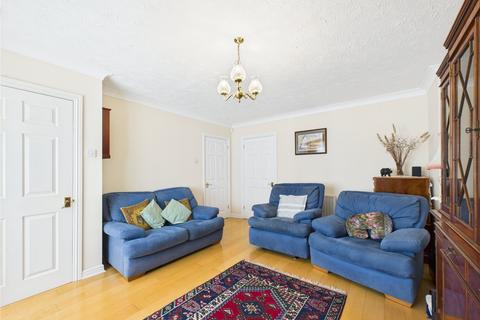 56 Foxglove Road, Rush Green, Romford, RM7 0YQ
