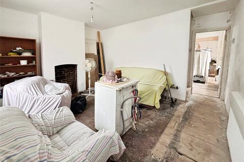 2 bedroom end of terrace house for sale, High Street, Sittingbourne ME9