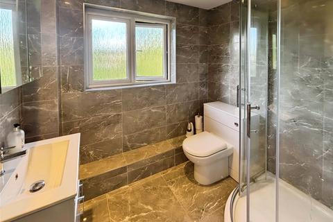Flat 7, Knole House Adams Close, Surbiton, KT5 8LB