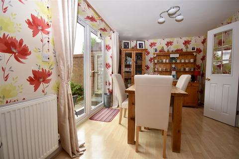 2 Aspen Close, Pickering, YO18 8TJ