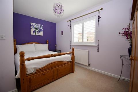 2 Aspen Close, Pickering, YO18 8TJ