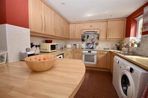 2 Aspen Close, Pickering, YO18 8TJ