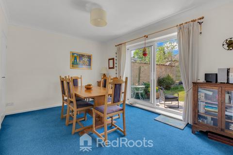 26 Brompton Road, Sprotbrough, Doncaster, DN5 7LL