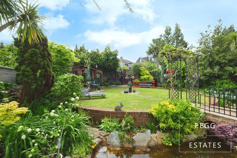 4 bedroom detached house for sale, Grosvenor Avenue, Torquay