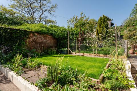 11 Snows Estate, Sandford, Crediton, EX17 4NJ