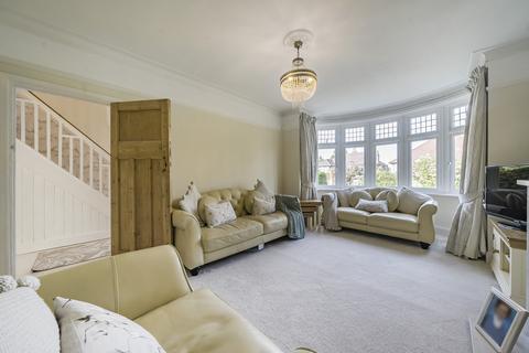 120 Hawes Lane, West Wickham, BR4 9AA