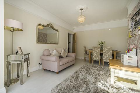 120 Hawes Lane, West Wickham, BR4 9AA