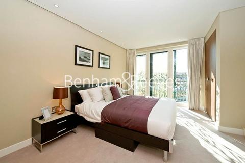 1 bedroom apartment to rent, Kensington Church Street, Kensington W8