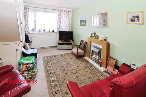 23 Benton Way, Kimberworth, Rotherham, S61 1QD