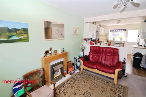 23 Benton Way, Kimberworth, Rotherham, S61 1QD