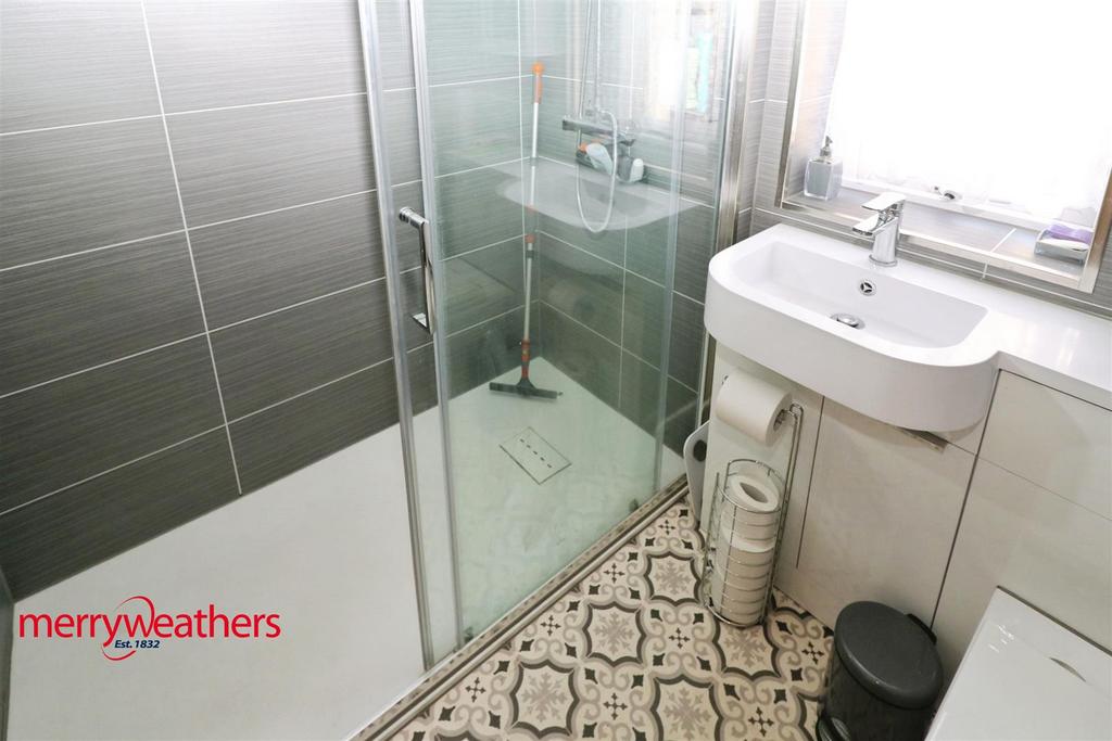 Ground Floor Bathroom