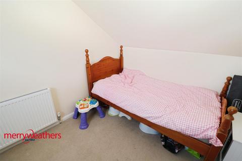 23 Benton Way, Kimberworth, Rotherham, S61 1QD