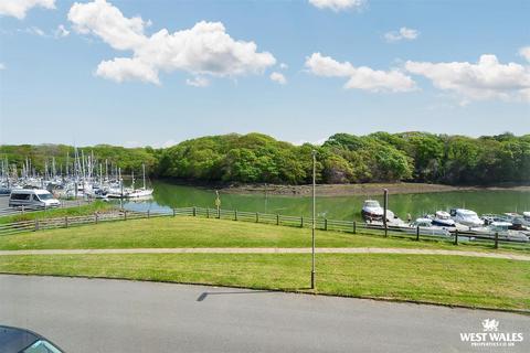 1 bedroom apartment for sale, Gaddarn Reach, Neyland, Milford Haven