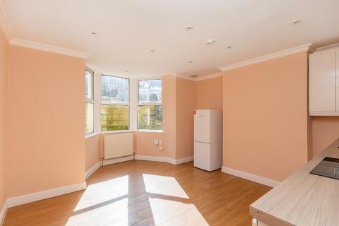 2 bedroom flat for sale, Belmont Road, St. Andrews
