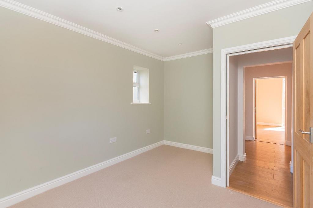 G0 F3 BRSA - Bedroom B.jpg