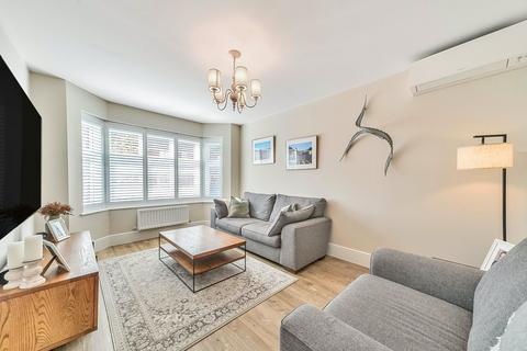 4 bedroom detached house for sale, Manners Close, Harrogate, HG1