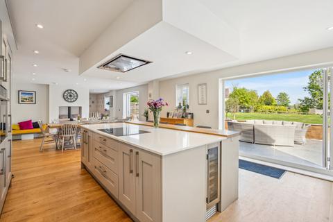 5 bedroom detached house for sale, High Street, Upton, OX11