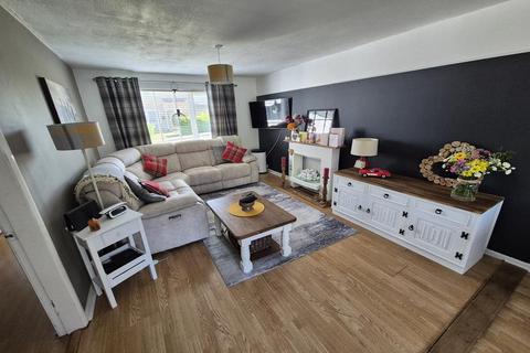 7 Henley View, Crewkerne, TA18 8JD