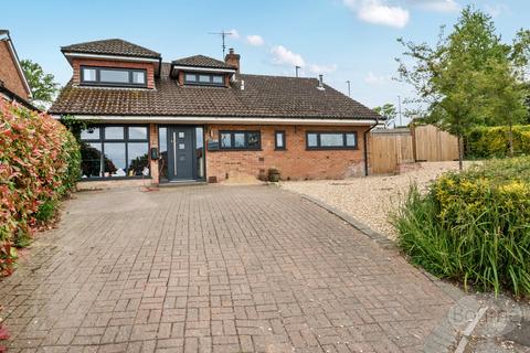 2 Hampton Road, Farnham, GU9 0DF