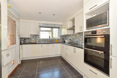 undefined, New Farthingdale, Dormansland, Lingfield, Surrey