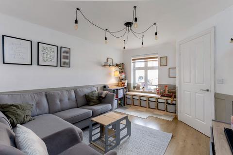 25 Redbarn Drive, York, YO10 3JD